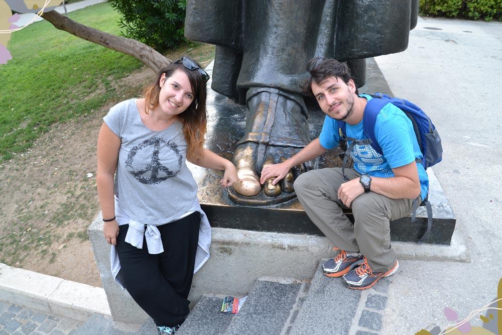 statua di Gregorio di Nin