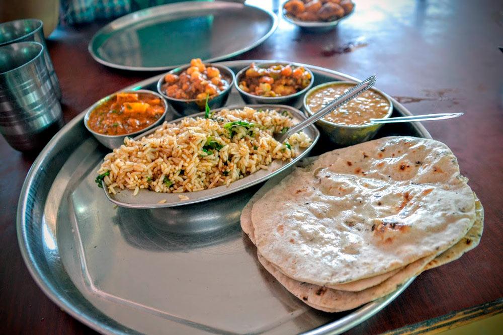 piatti tipici di India thali