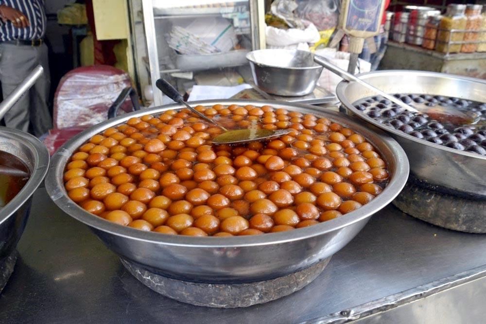 gulab jamun dolce in India