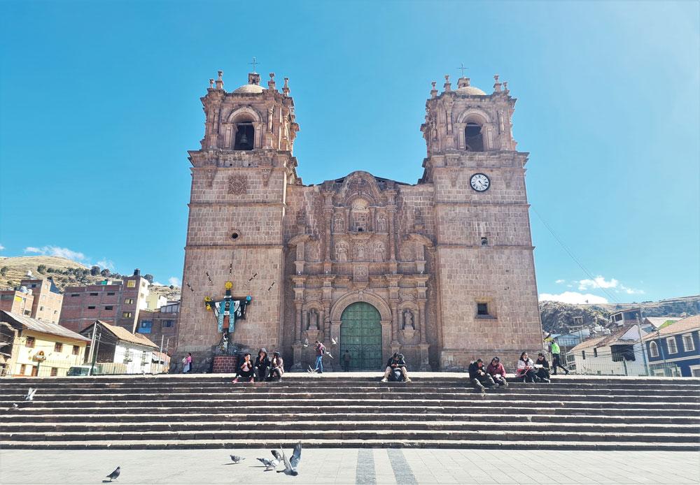 Cattedrale di Puno in Perù
