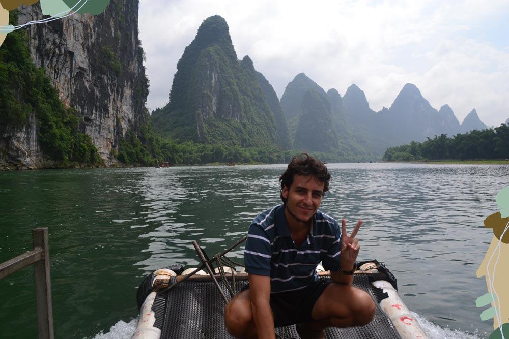 roberto navigando a Yangshuo