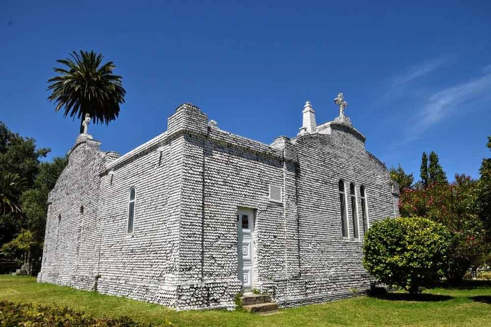 chiesa delle conchiglie La Toja