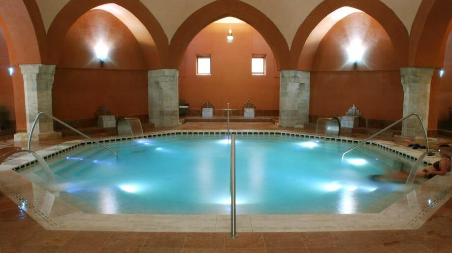 migliori stabilimenti Budapest Veli Bej