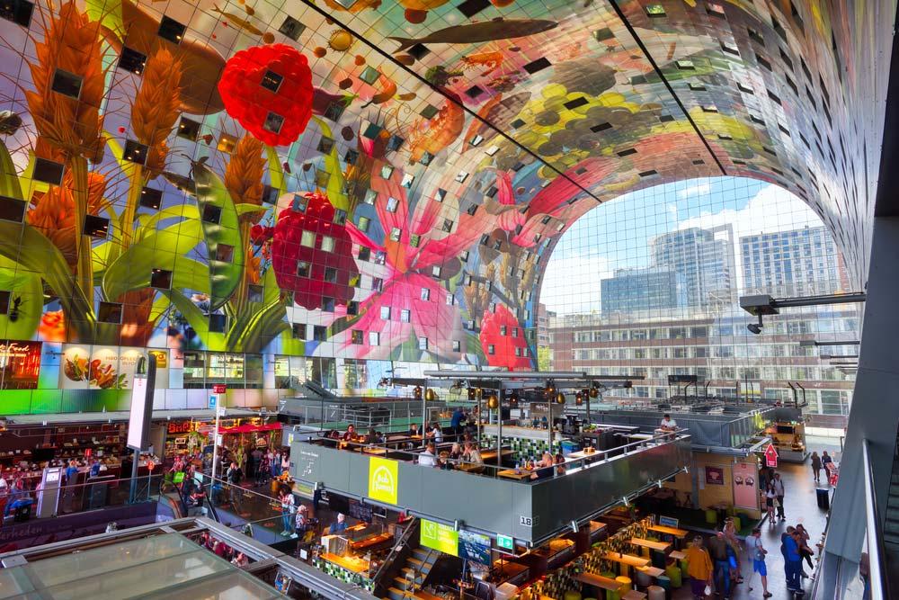 interno del Markthal mercato a Rotterdam