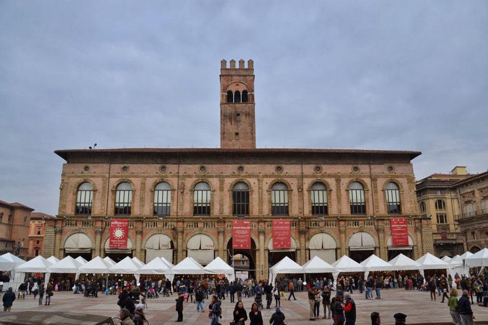 cosa vedere a Bologna, piazza maggiore