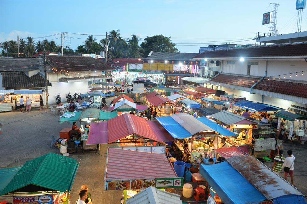 Mercato notturno di Phantip Plaza Koh Phangan