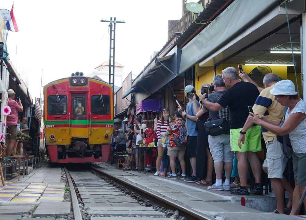 mercato del treno, bangkok