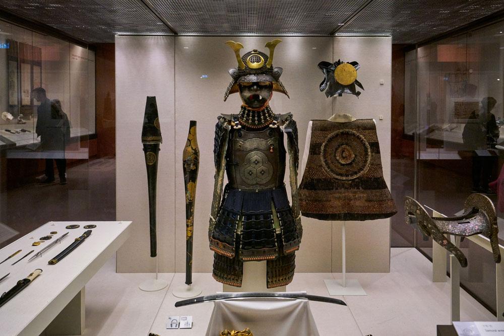 Armatura e casco di Samurái Museo Britannico