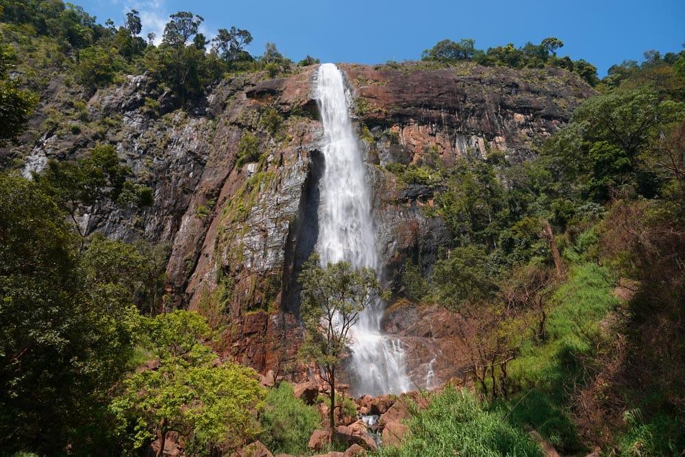 diyaluma falls