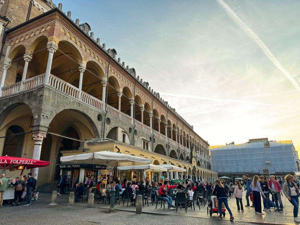 piazza della frutta a padova