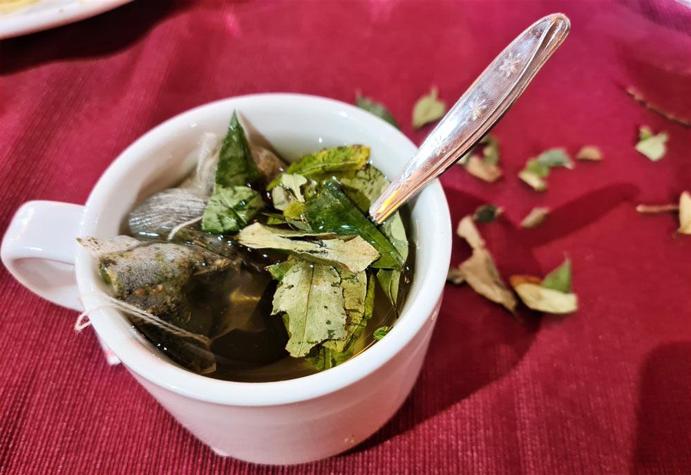 thè con foglie di coca