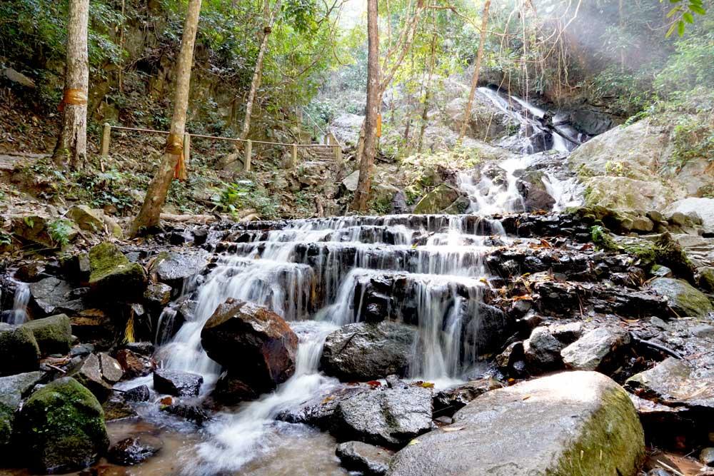 cascata di Mae Kampong