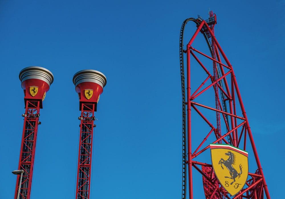 attrazioni nel parco di divertimenti di ferrari land