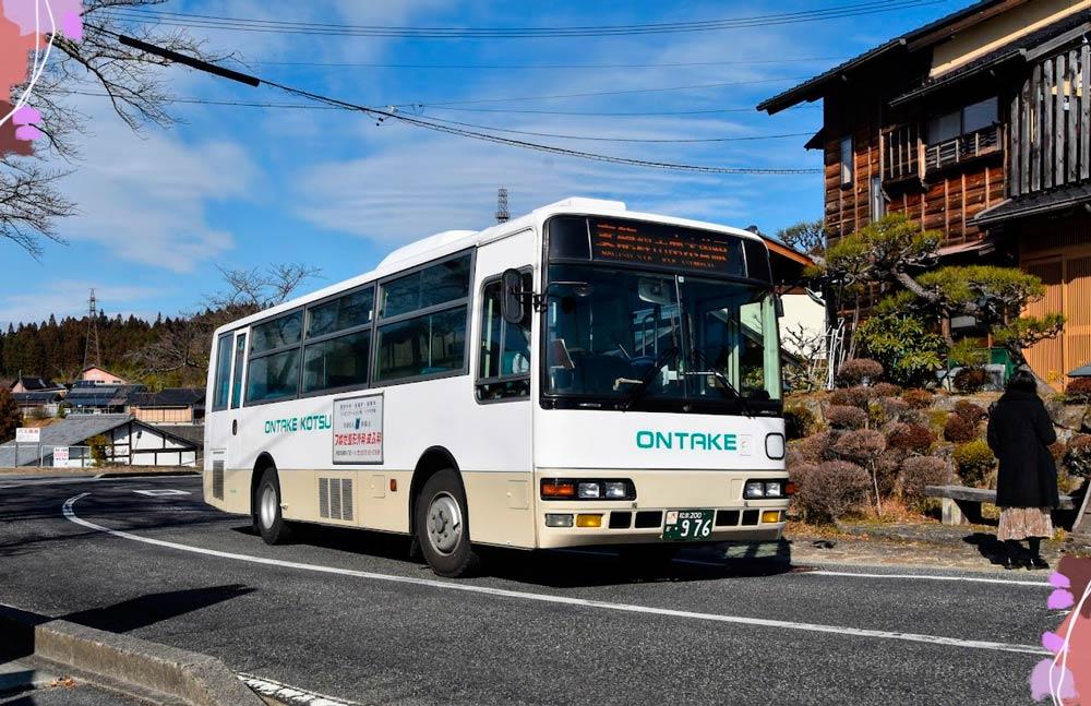 autobus da magome a tsumago