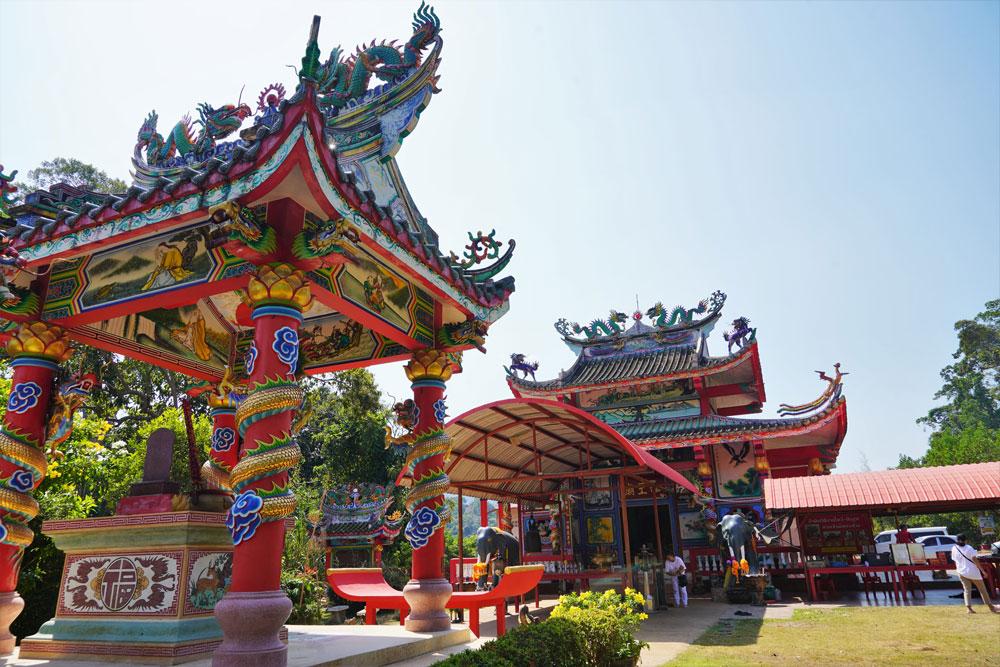 cosa fare a Koh Chang tempio cinese