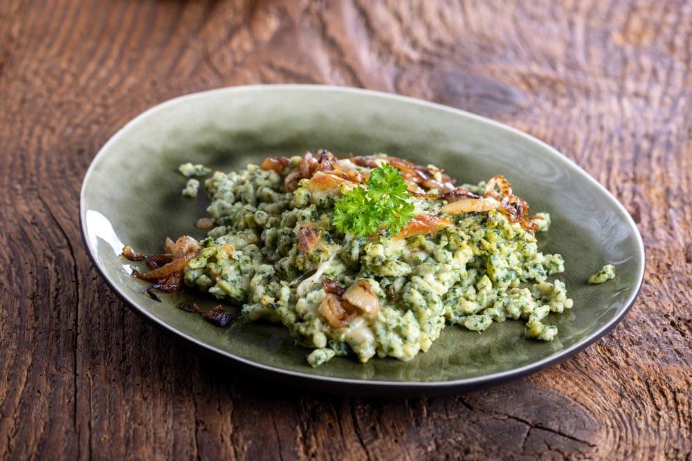 Spätzle piatto tipico da mangiare nelle Dolomiti