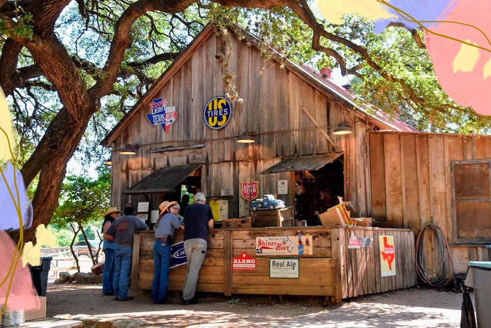 bar a Luckenbach