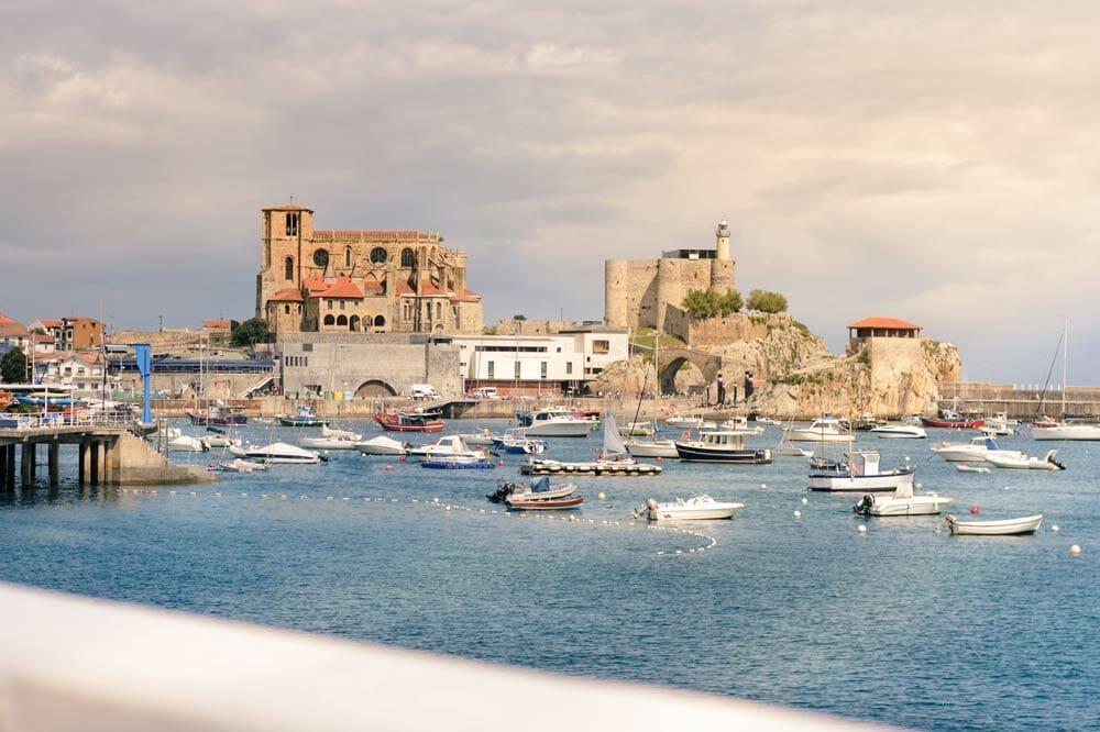 Castro Urdiales, uno dei paesi più belli della Cantabria
