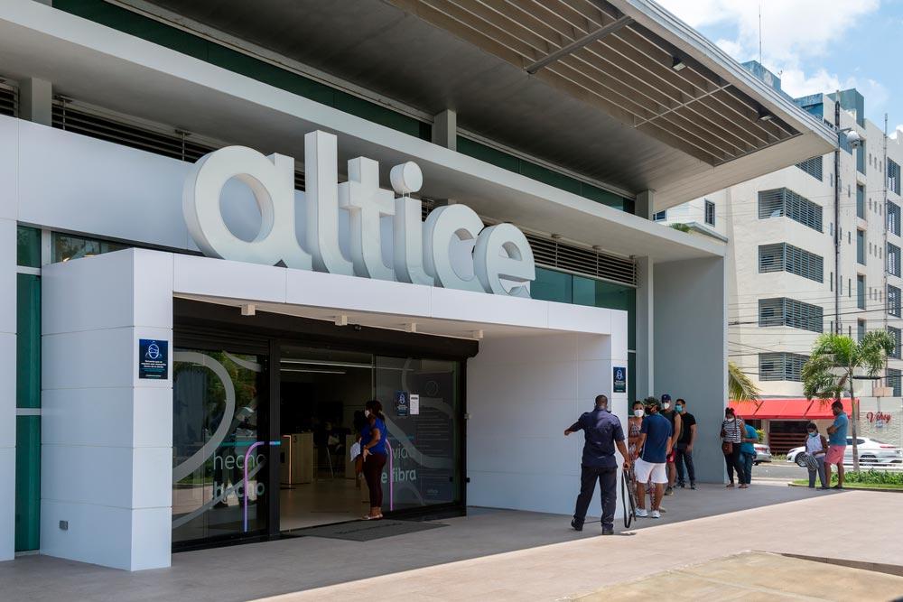Quale scheda SIM e eSIM comprare nella Repubblica Dominicana