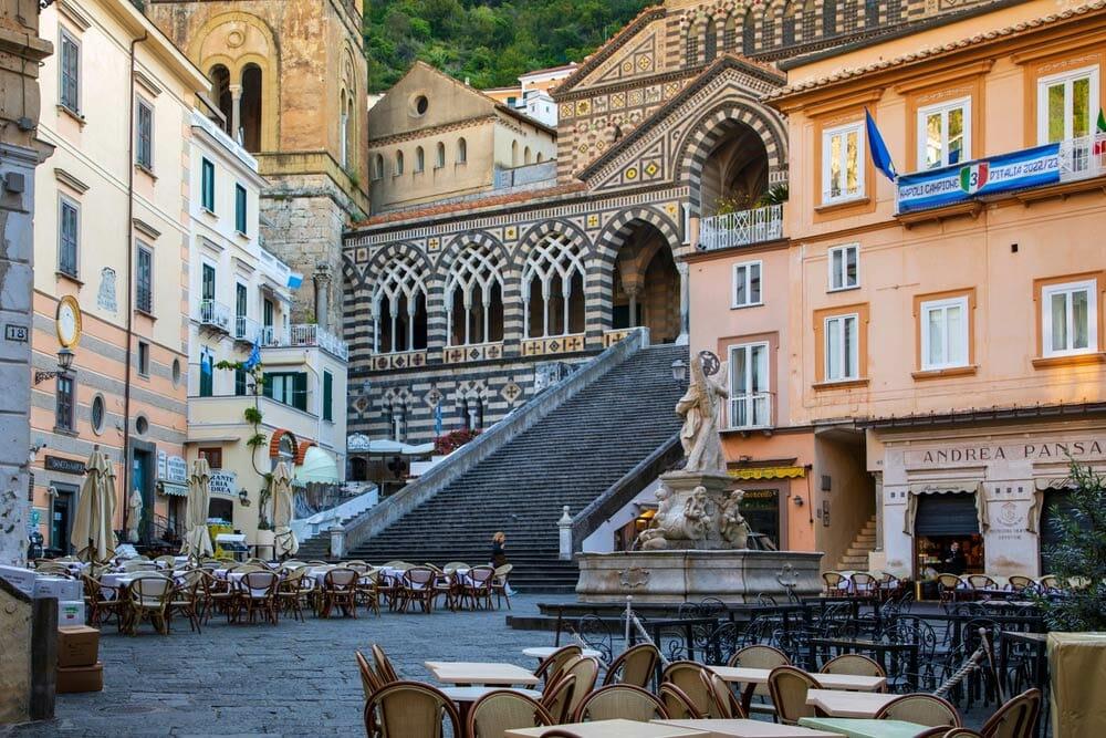 I 7 imprescindibili che vedere e fare ad Amalfi