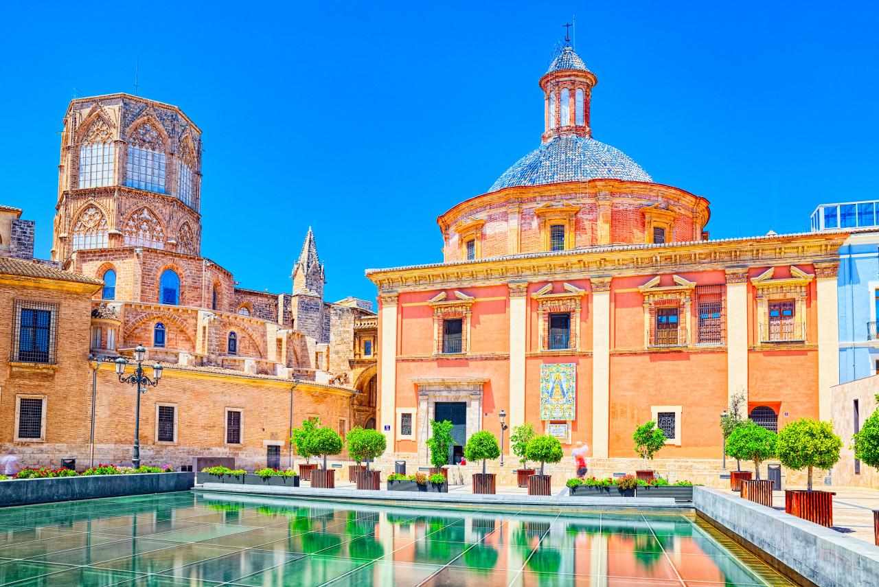 valencia square virgin saint mary basilica mother god helpless