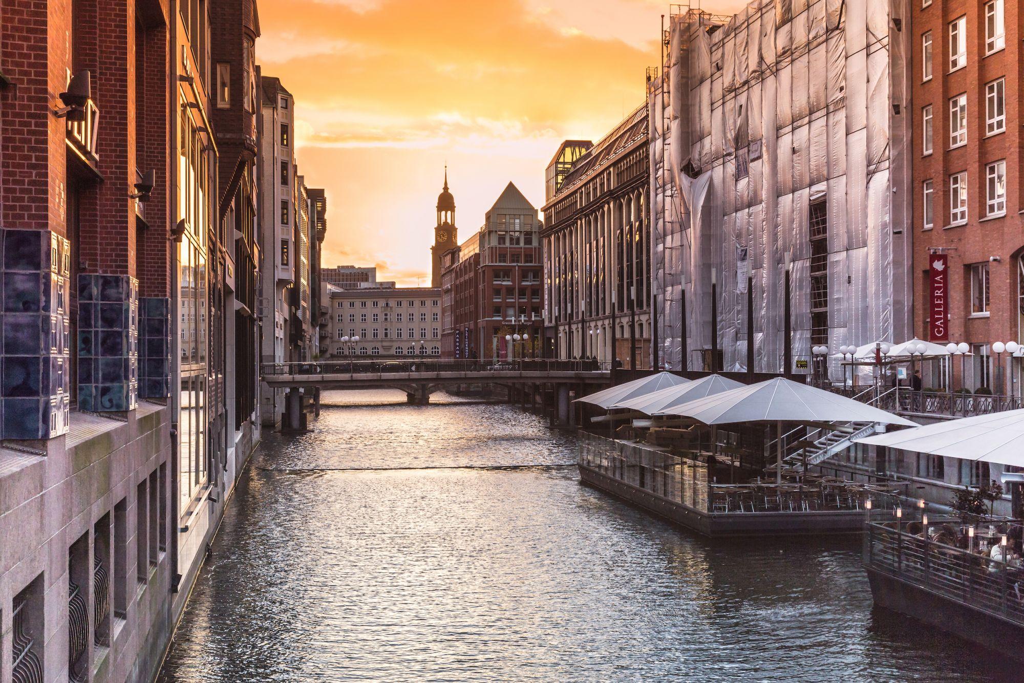 La Speicherstadt (zona 
dei magazzini) di Amburgo ©Manuel Bischof/Getty Images